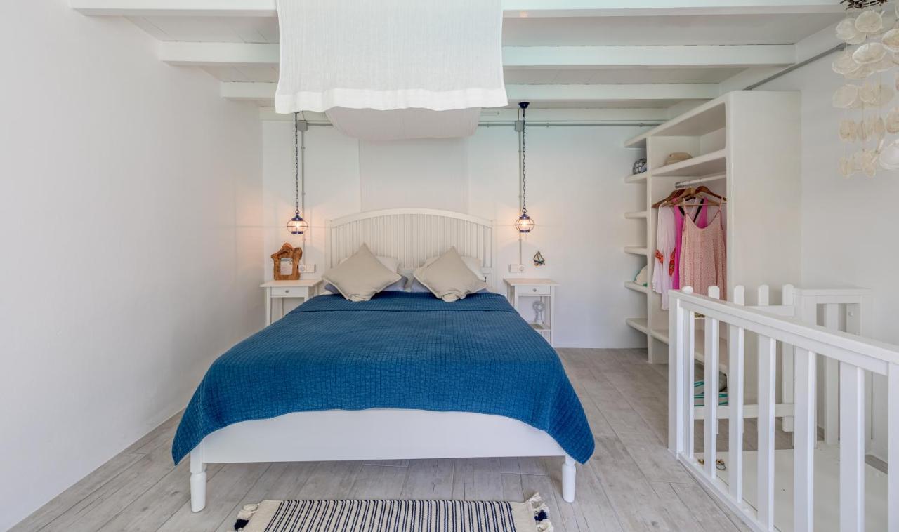 Aquanis Anchored, Sea Front House, Firopotamos Екстериор снимка